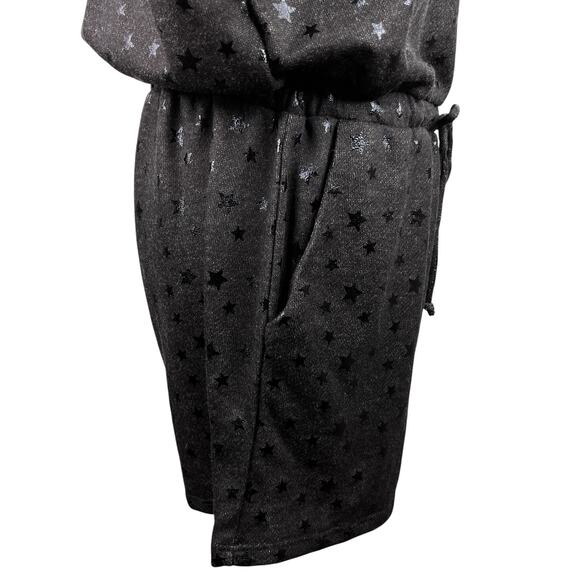 Le Lis Collection Romper Black Stars LS Pockets Off Shoulder New - Picture 6 of 16